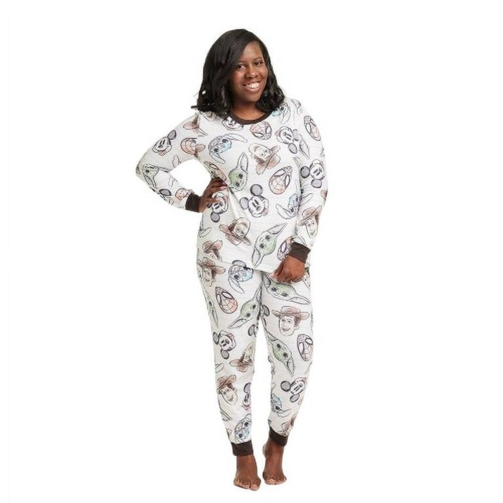 Women’s Disney 100 Character Family 2 Piece Pajama Set Size Small